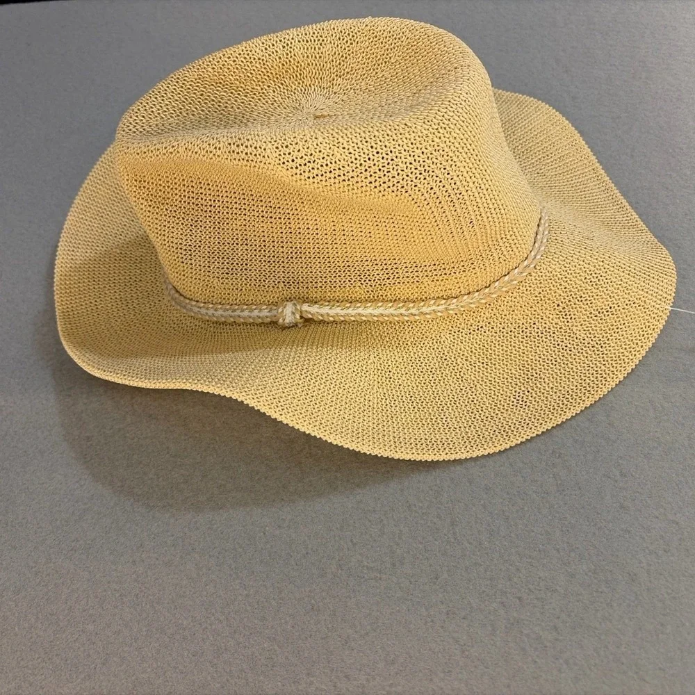 Vince Camuto Women's  Summer Hat NWOT, Size 0S Tropical Vacation